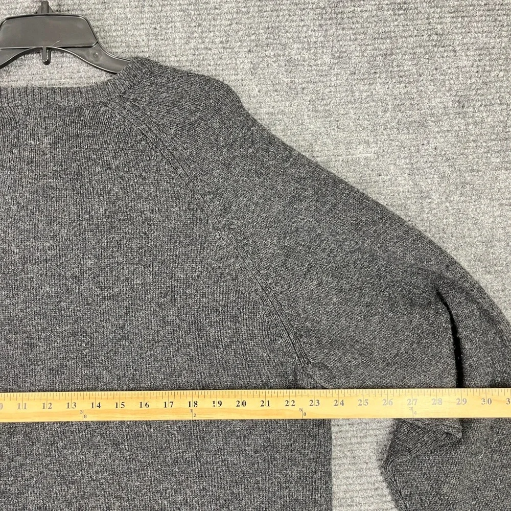 LL Bean Lambswool V-Neck Sweater Mens‎ XL Wool Raglan Sleeve Casual Layering